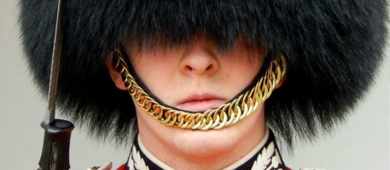 Relève de la garde, Guy Fawkes Night et garden-parties : les traditions qui font l'Angleterre