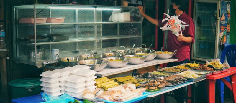 Du pad thai au thali : le continent où la cuisine est un art de vivre sacré