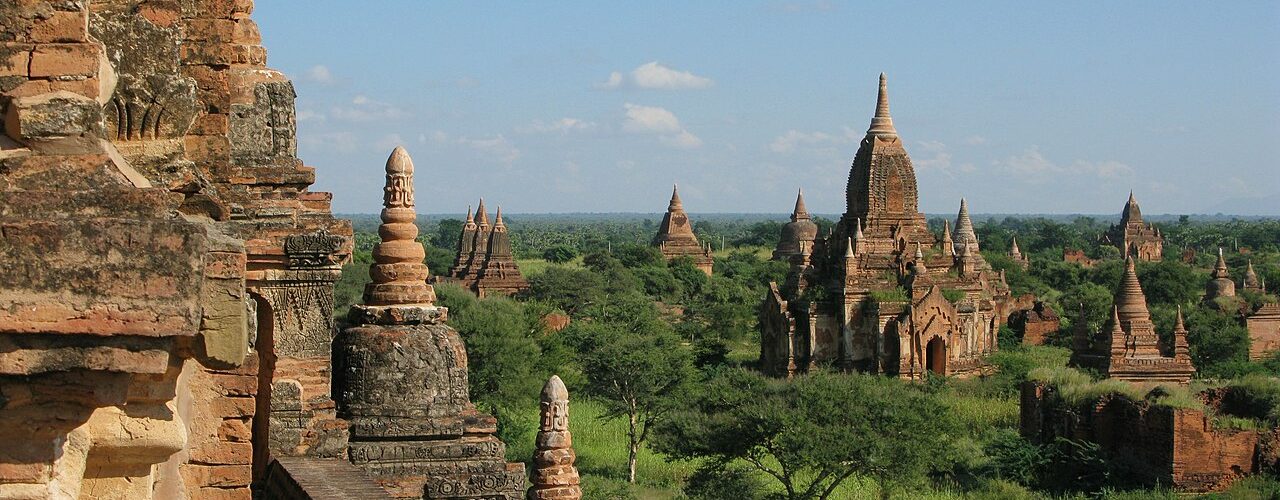 Paysage des temples anciens de Bagan en Birmanie