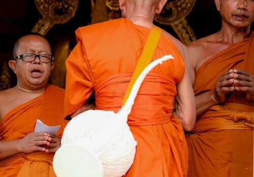 Mille pagodes et un sourire : la ferveur bouddhiste au cœur de la vie birmane