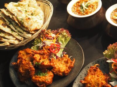Du thali au chai : une cuisine qui a conquis le monde sans jamais quitter la rue