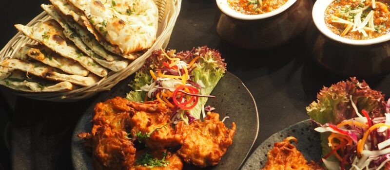 Du thali au chai : une cuisine qui a conquis le monde sans jamais quitter la rue