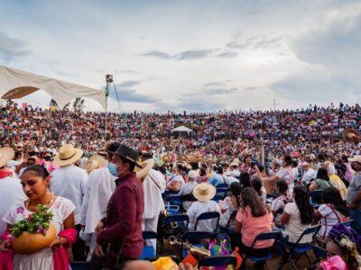 Désalpe, lutte suisse et fête fédérale : les traditions vivantes de la Suisse