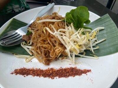 Du pad thai au som tam : quand la rue devient la plus grande table d'Asie