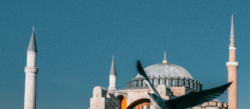 Hagia Sophia, mosquées ottomanes et Cappadoce : l'architecture turque entre splendeur impériale et merveilles naturelles
