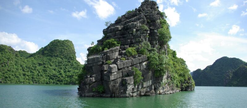 De la baie d'Hạ Long aux rizières de Sapa : un pays sculpté par l'eau