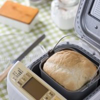 baked-bread-in-bread-machine-140309956-5834b4335f9b58d5b134cf05